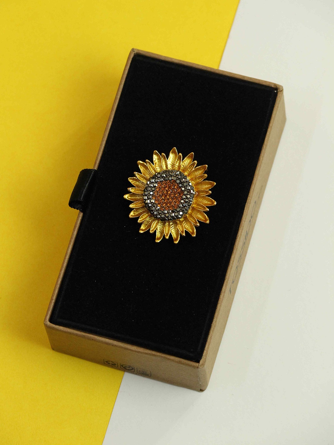 

Tossido Men Sunflower Charm Stone Studded Brooch, Yellow