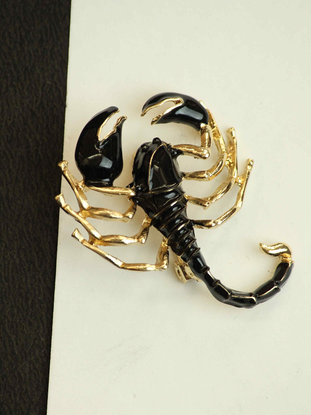 

Tossido Men Scorpion Charm Enamaled Brooch, Gold