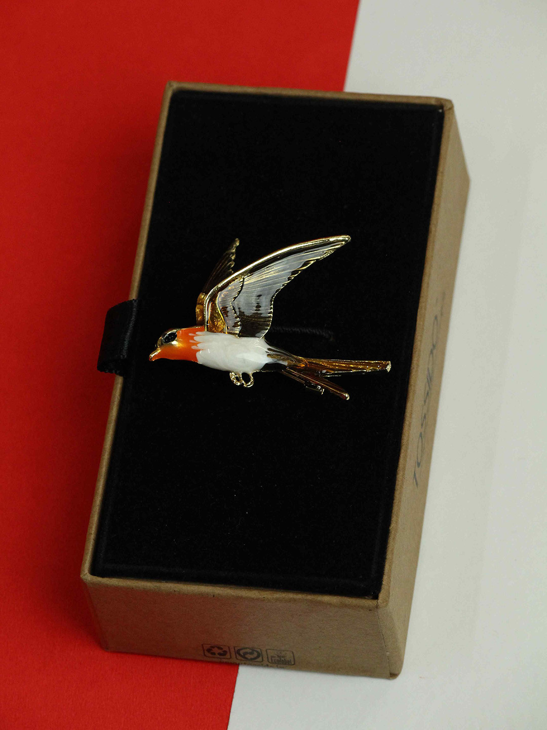 

Tossido Lapel Pin Bird Brooch, White