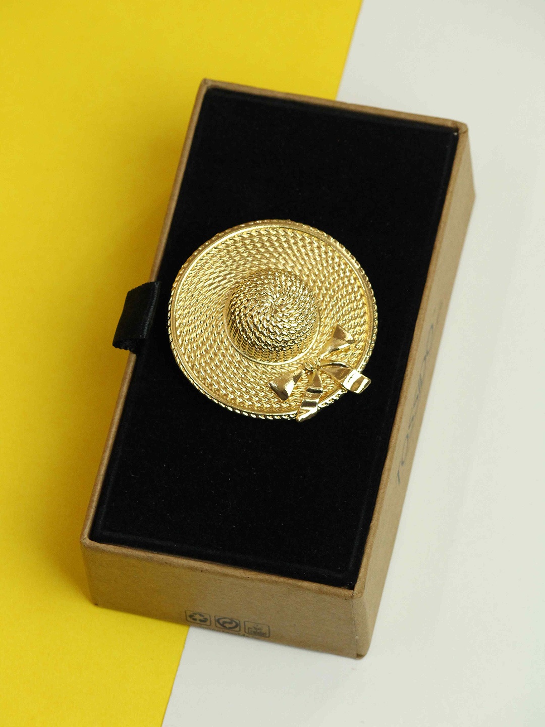 

Tossido Gold Plated Hat Brooch