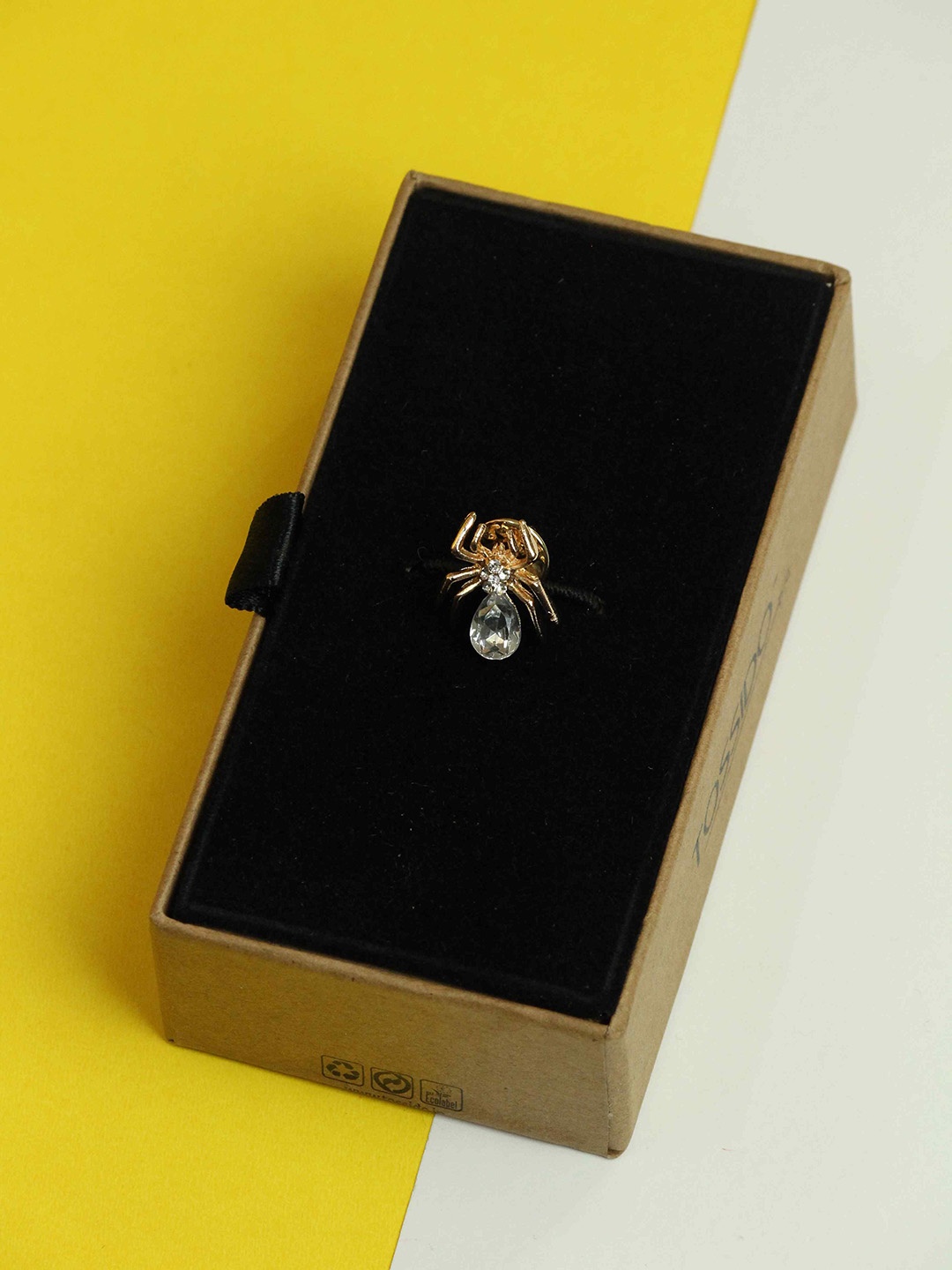 

Tossido Men Spider Pattern Stone Studded Brooch, Gold