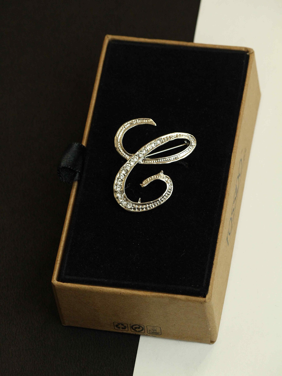 

Tossido Silver Alphabet C Brooch