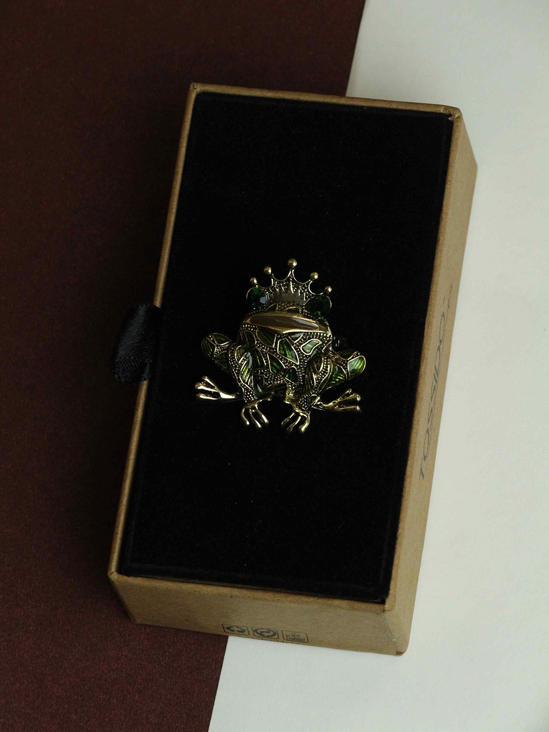 

Tossido Men Frog Brooch, Green