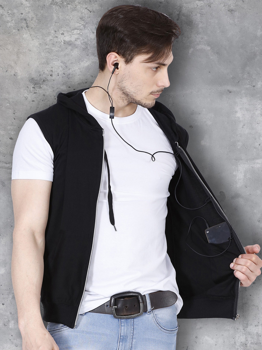 

fanideaz Hooded Sleeveless Bomber Jacket, Black