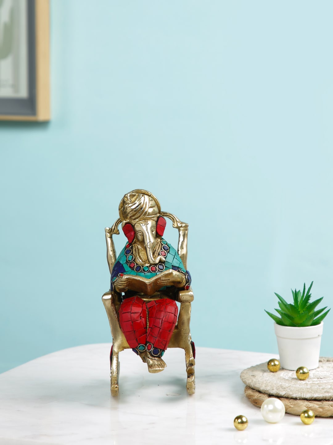 

CraftVatika Red & Green Ganesha Brass Idol Showpieces, Gold