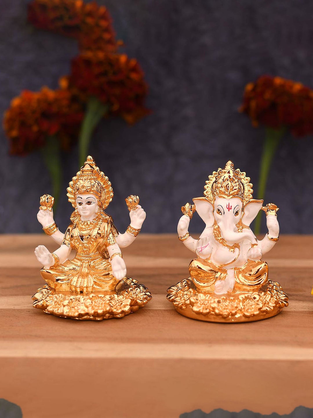 

CraftVatika Brown & White 2 Pieces Laxmi & Ganesh Ceramic Idol Showpieces, Gold