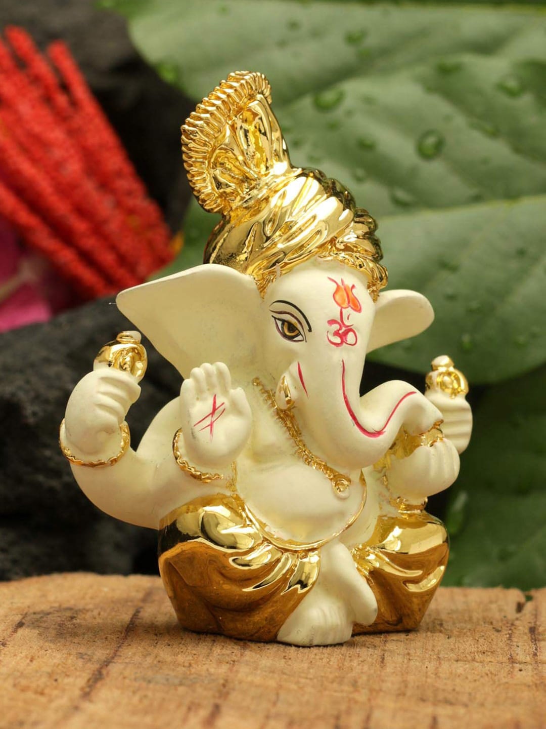 

CraftVatika Gold Plated Ceramic Ganesha Idol Showpiece, Cream