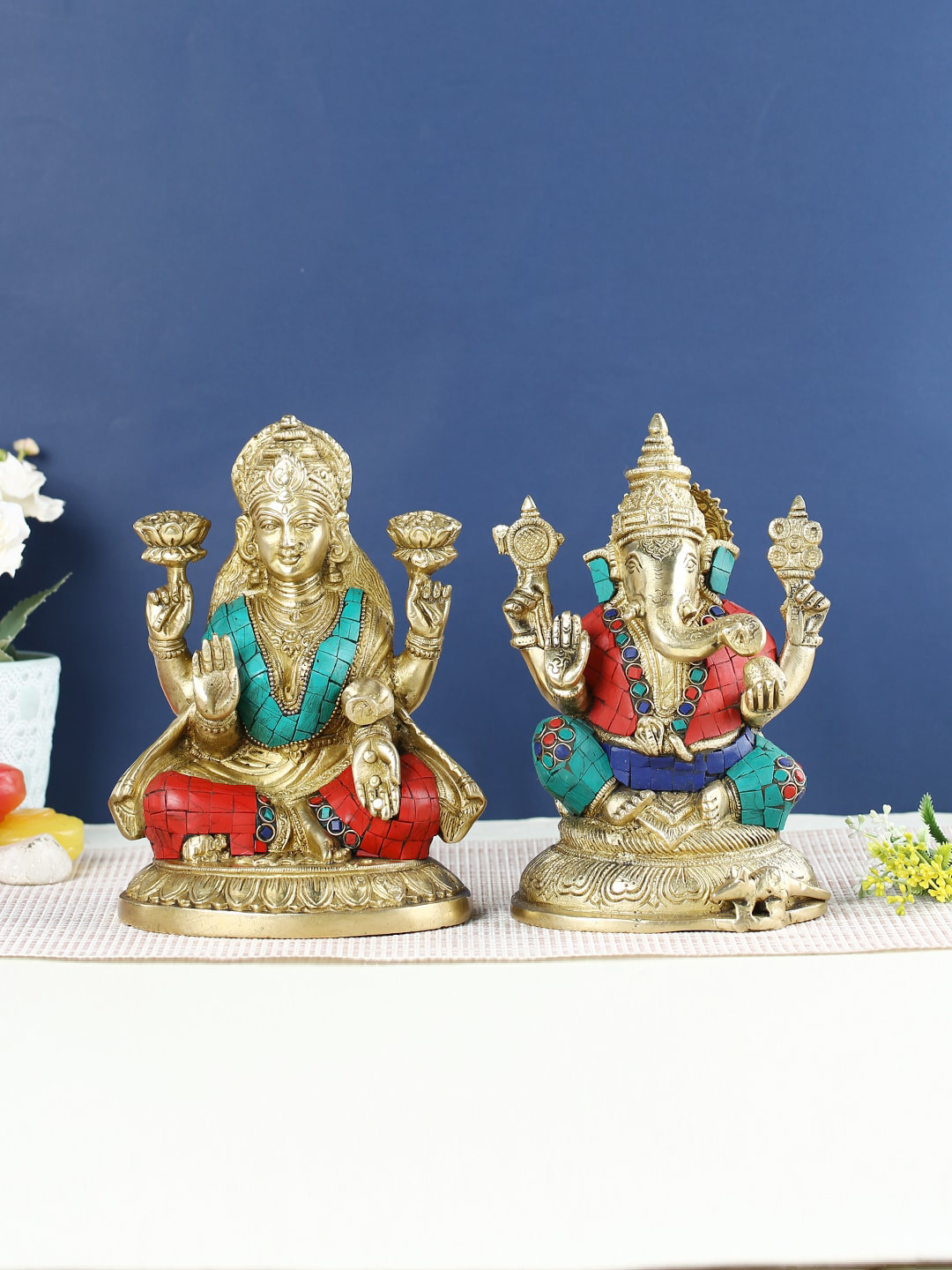 

CraftVatika Red & Turquoise Blue 2 Pieces Lakshmi & Ganesha Brass Idol Showpiece, Gold