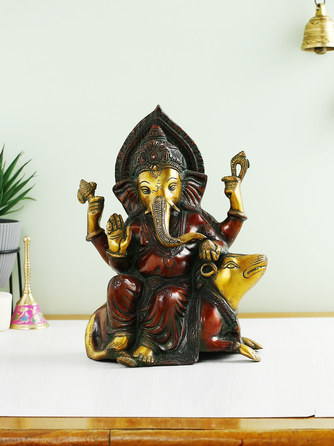 

CraftVatika Brown Textured Ganesha Brass Idol Showpiece