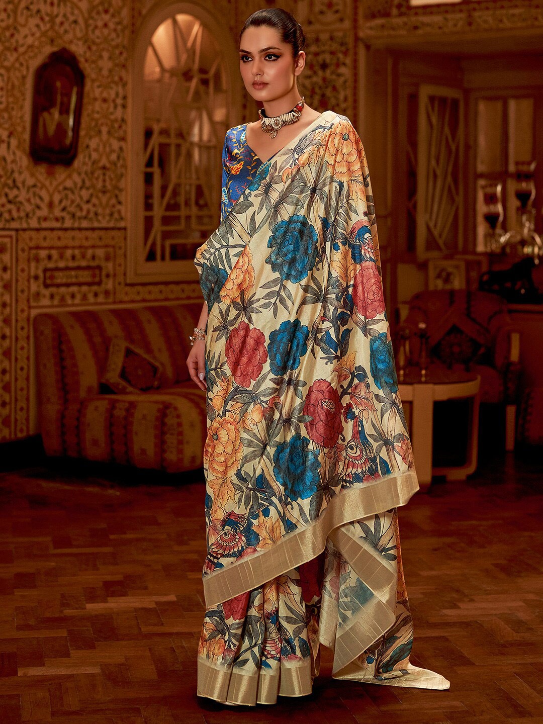 

Saree mall Floral Silk Blend Sungudi Sarees, Cream