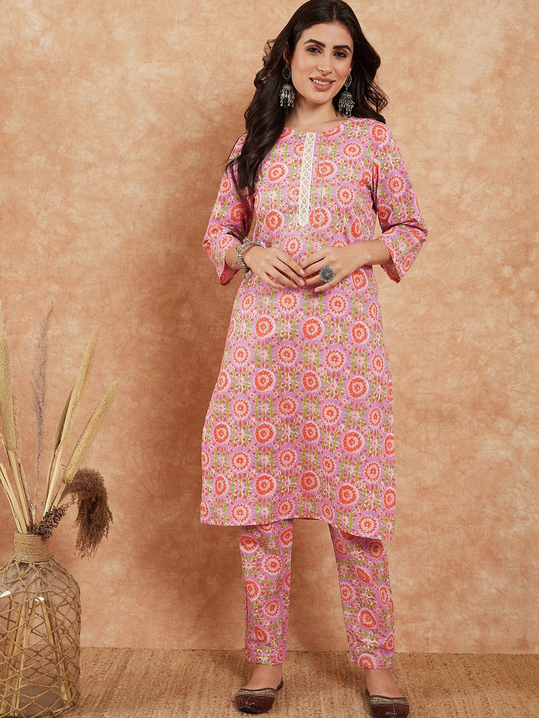 

InWeave Floral Printed Regular Pure Cotton Straight Kurta with Trousers, Mauve