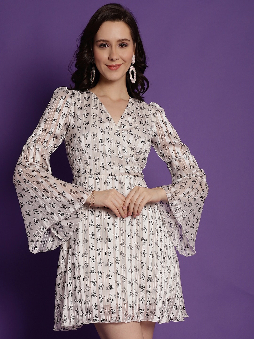 

Claura White Floral Printed V-Neck Flared Sleeves Fit & Flare Mini Dress