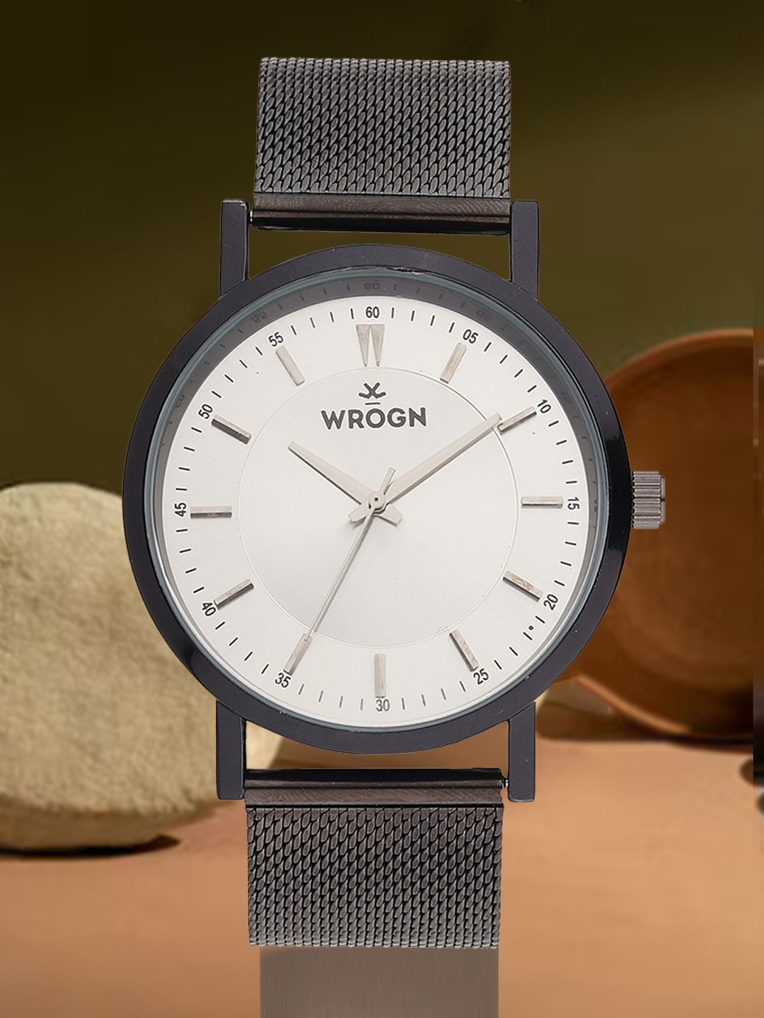 

WROGN Men Stainless Steel Textured Straps Analogue Watch WRG0429, White