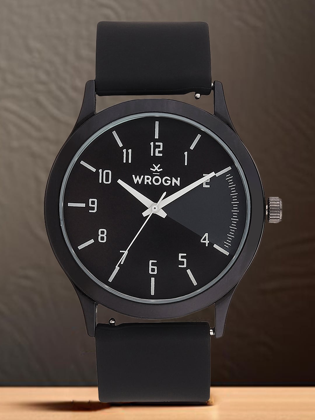 

WROGN Men Water Resistant Analogue Watch WRG0409, Black