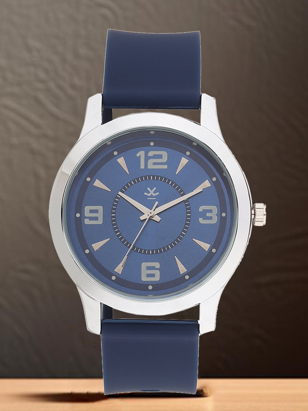 

WROGN Men Dial & Straps Textured Analogue Watch WRG0420, Blue