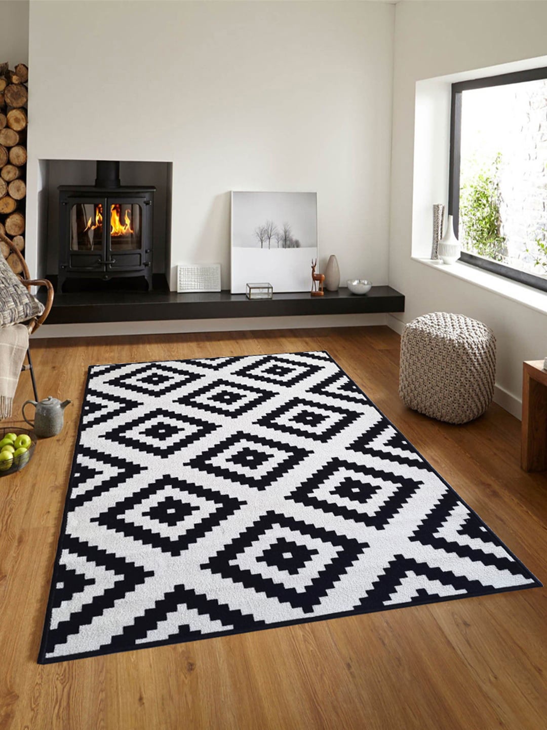 

Matz and More Black & White Geometric Anti-Slip Carpet Rug