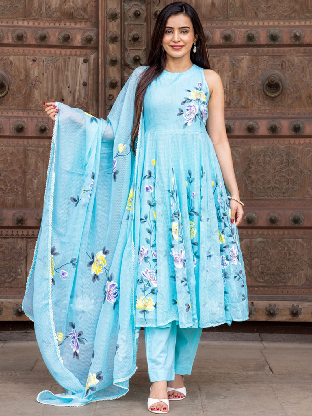 

Ambraee Floral Printed A-Line Kurta With Trousers & Dupatta, Blue