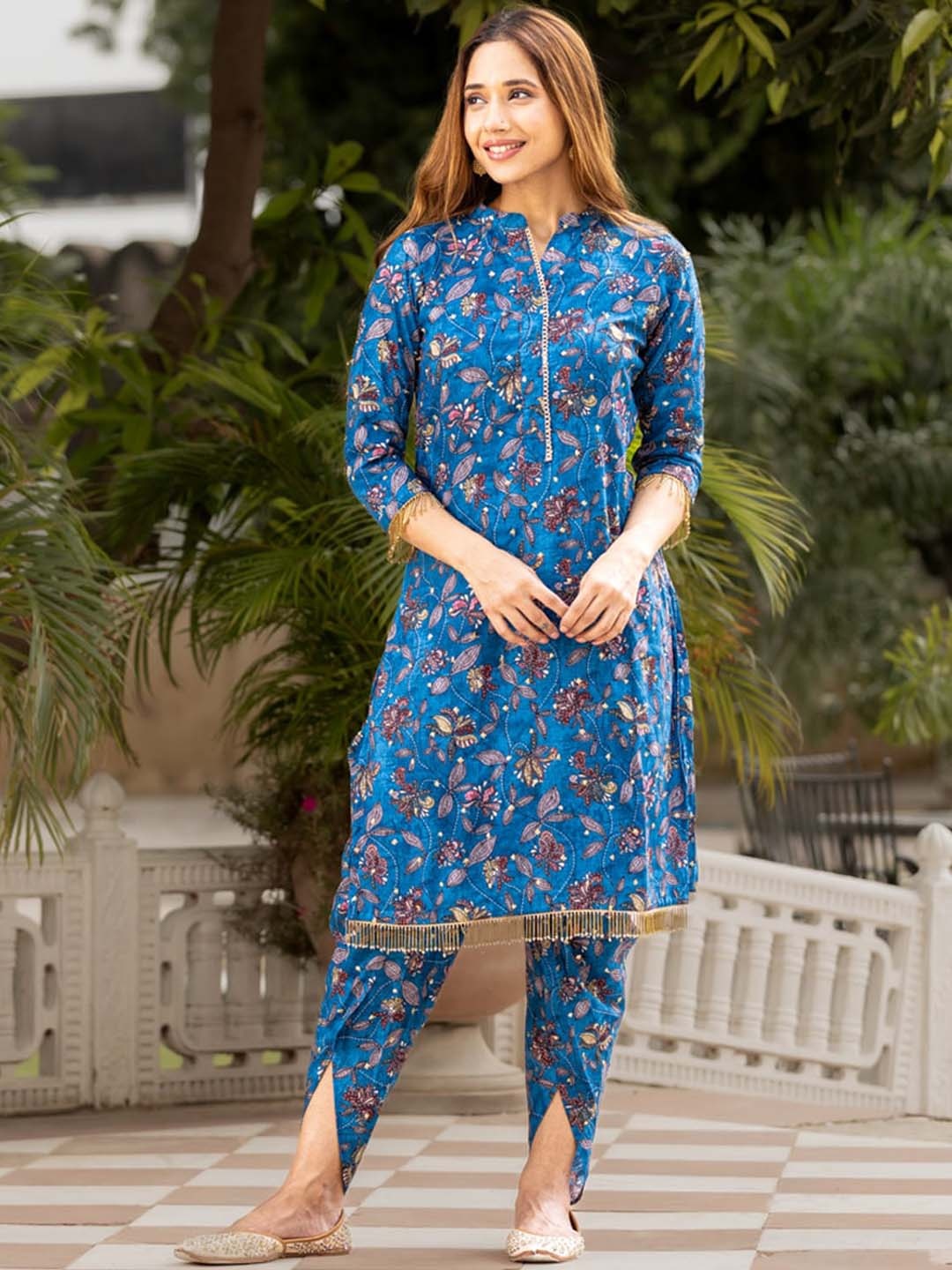 

Ambraee Floral Printed Regular Kurta with Dhoti Pants, Blue