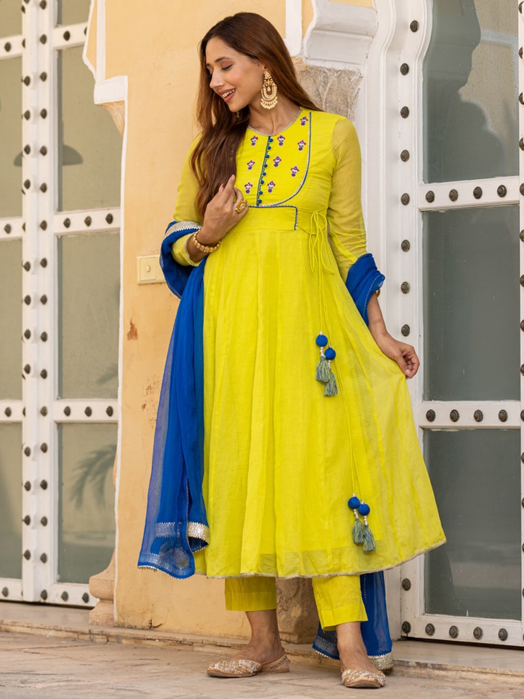

Ambraee Ethnic Motifs Yoke Design Regular Thread Work Kurta With Trousers & Dupatta, Yellow