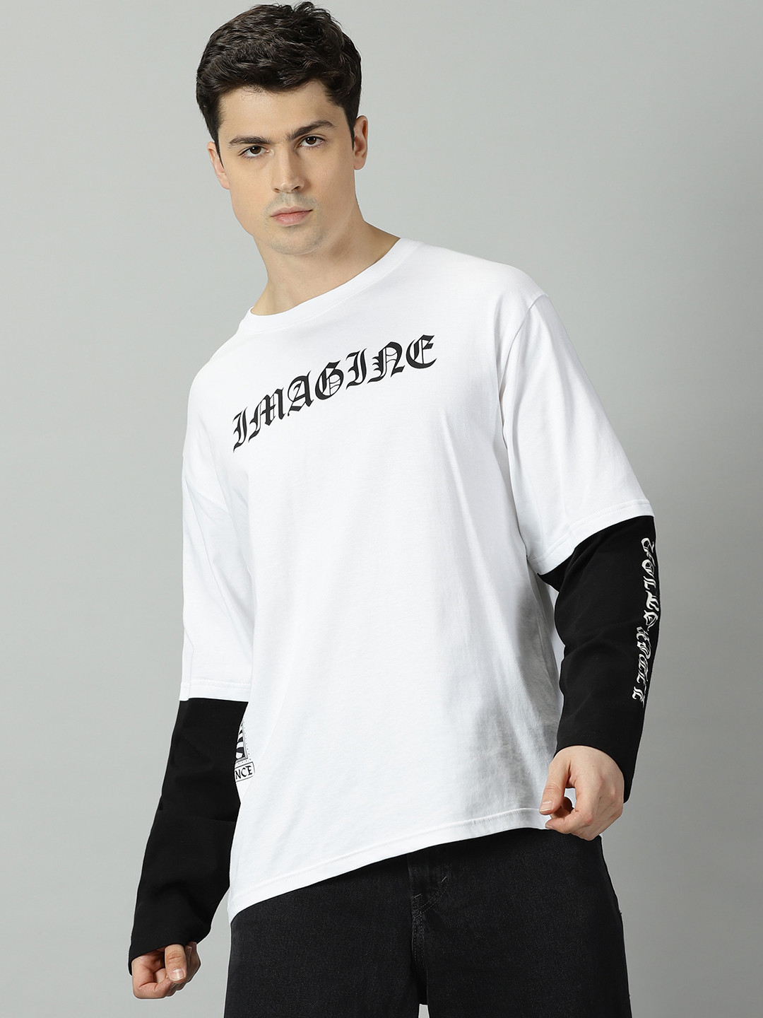 

THE HOLLANDER Typography Printed Drop-Shoulder Sleeves Cotton Oversized Longline T-shirt, White