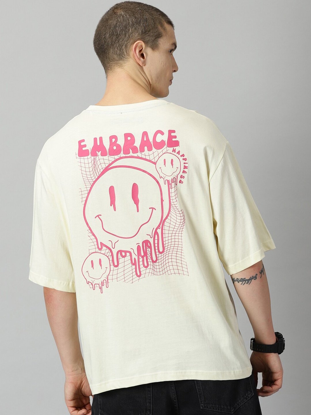 

THE HOLLANDER Typography Drop-Shoulder Sleeves Oversized Fit Cotton T-shirt, Off white