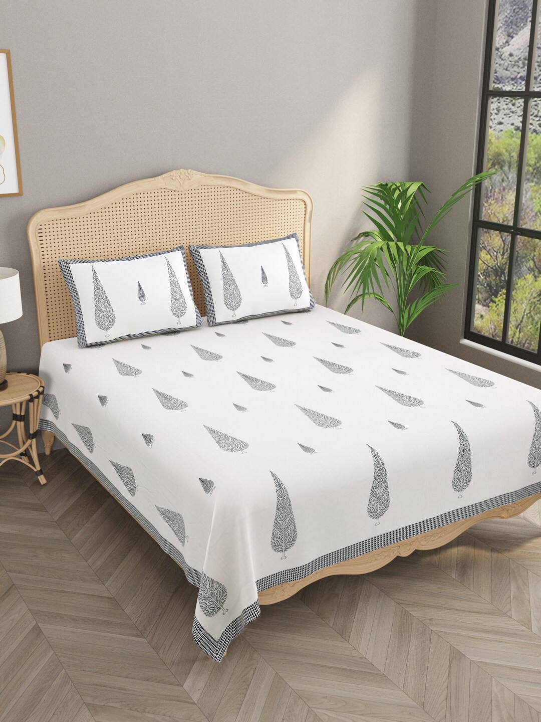 

Gulaab Jaipur White Ethnic Motifs Egyptian Cotton 1000 TC King Bedsheet & 2 Pillow Covers