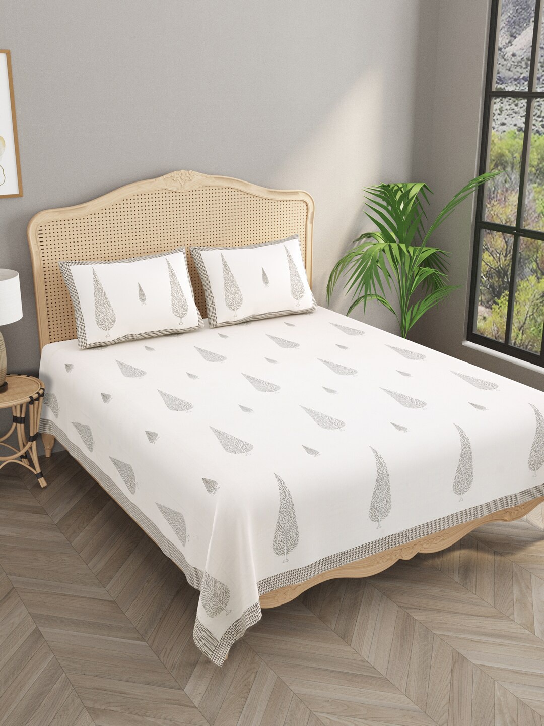 

Gulaab Jaipur White Ethnic Motifs Egyptian Cotton 1000 TC King Bedsheet & 2 Pillow Covers
