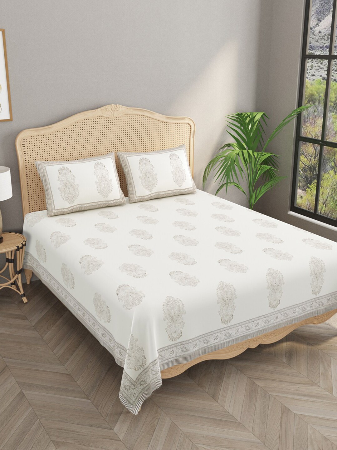 

Gulaab Jaipur White Printed Egyptian Cotton 1000 TC King Bedsheet with 2 Pillow Covers