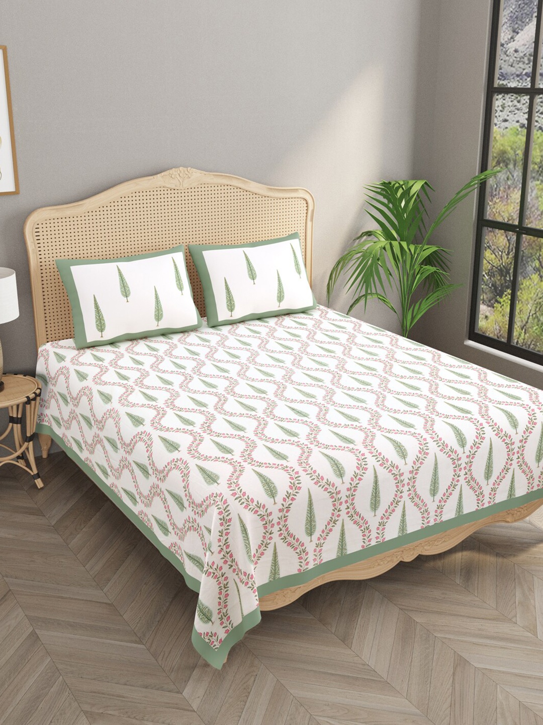 

Gulaab Jaipur White & Green Printed 1000TC Egyptian Cotton King Bedsheet & 2 Pillow Covers