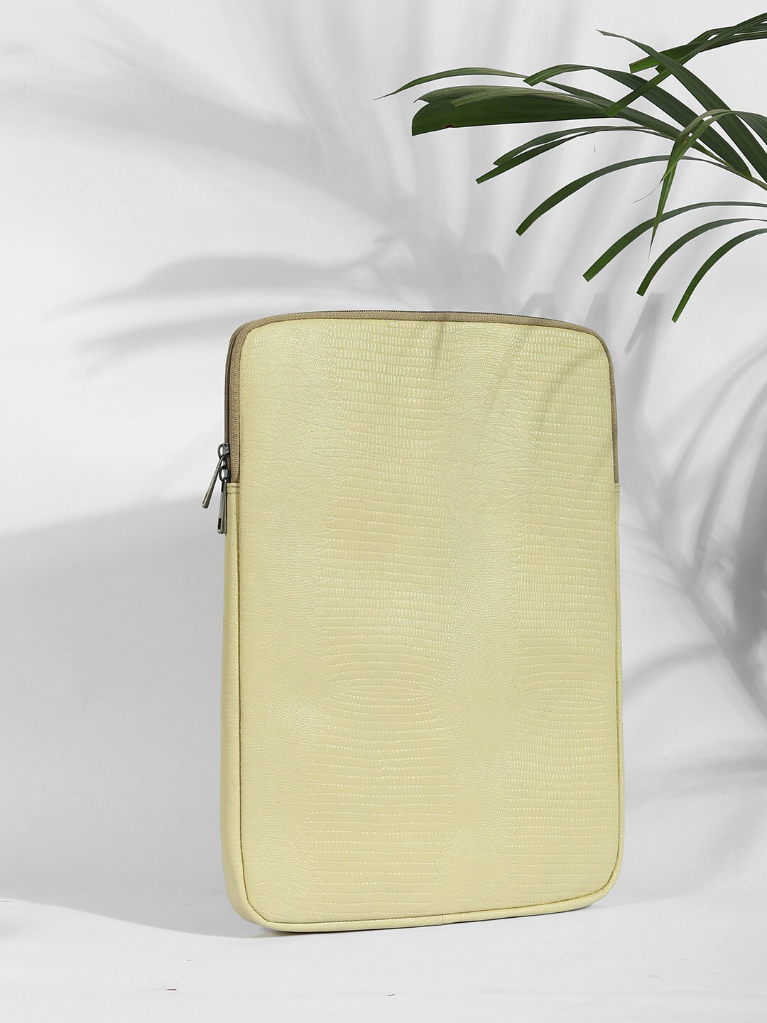 

Bagsy Malone Unisex Textured Leather Laptop Sleeve- Up to 15 inch, Sea green