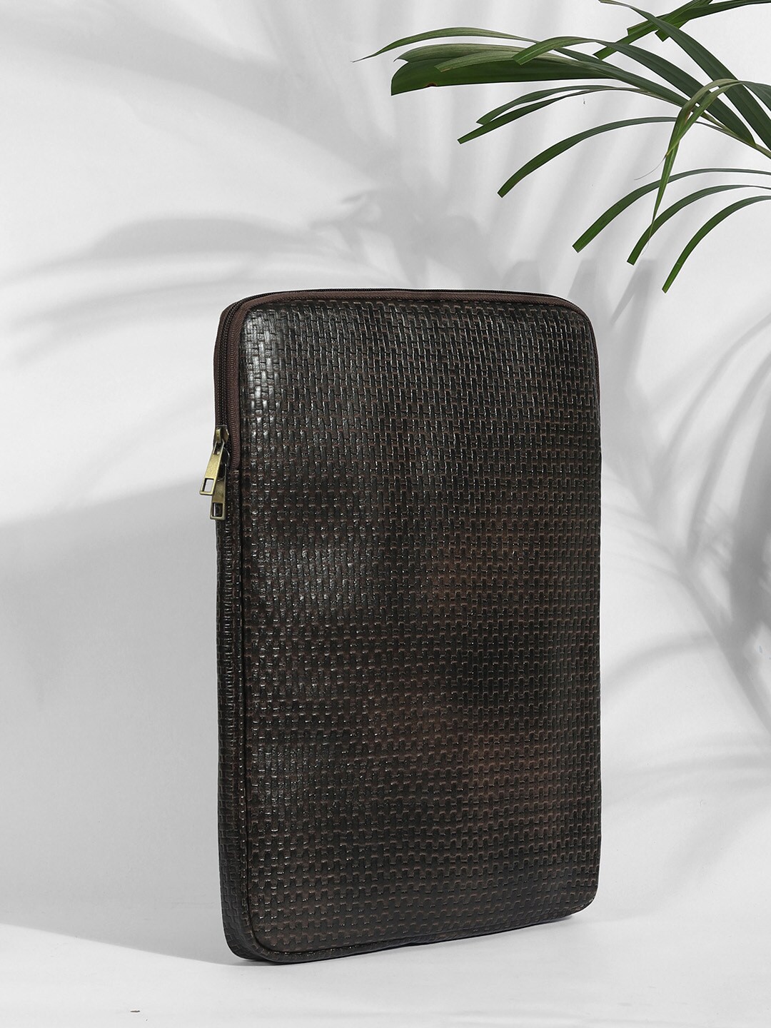 

Bagsy Malone Unisex Textured Leather Laptop Sleeve- Up to 15 inch, Brown