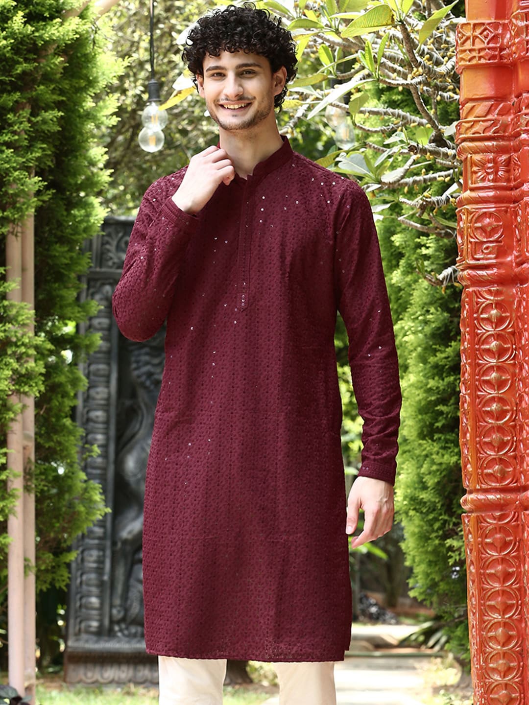 

DEYANN Floral Embroidered Sequinned Straight Kurta, Maroon