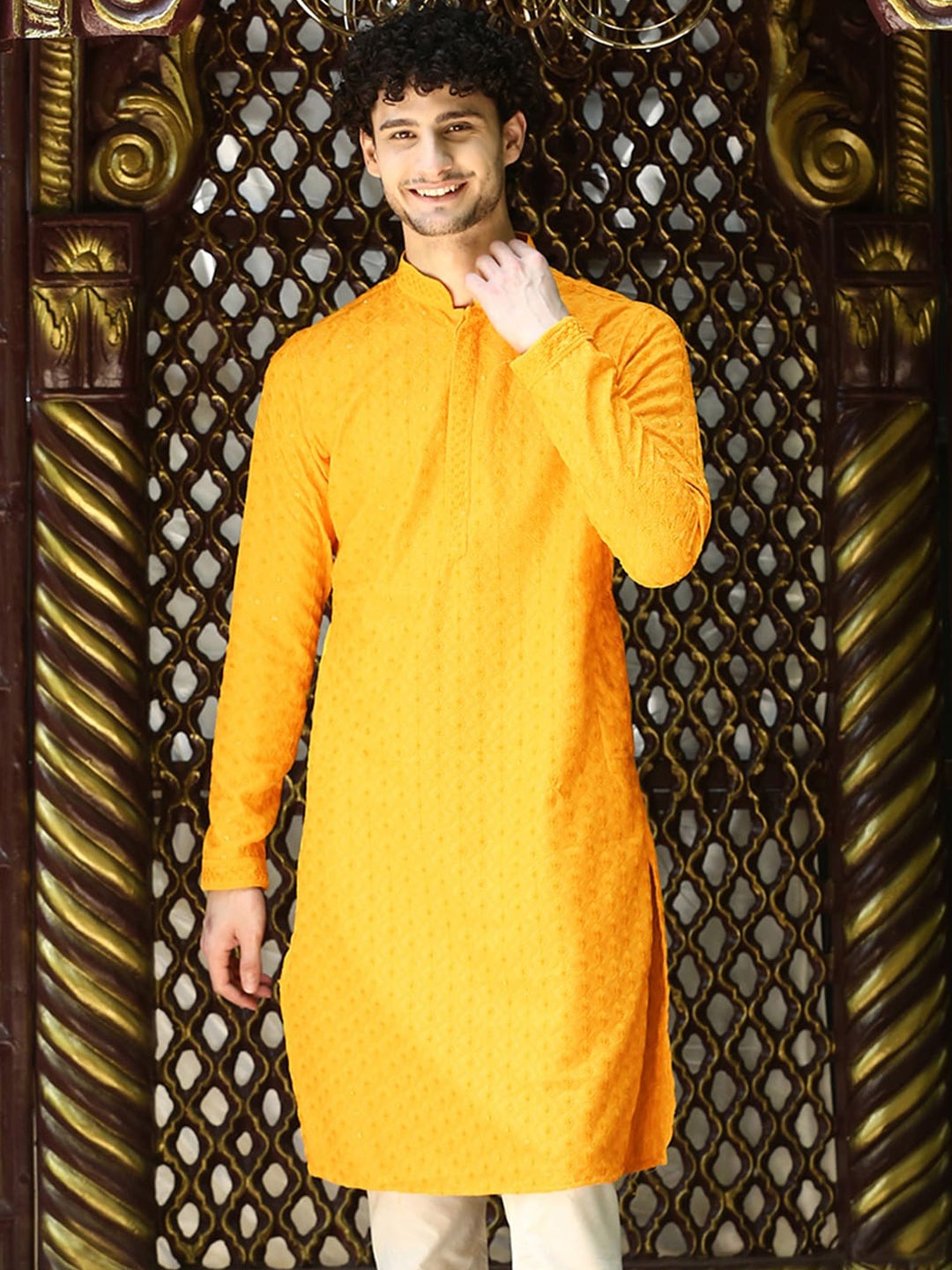 

DEYANN Ethnic Motifs Embroidered Sequinned Kurta, Yellow