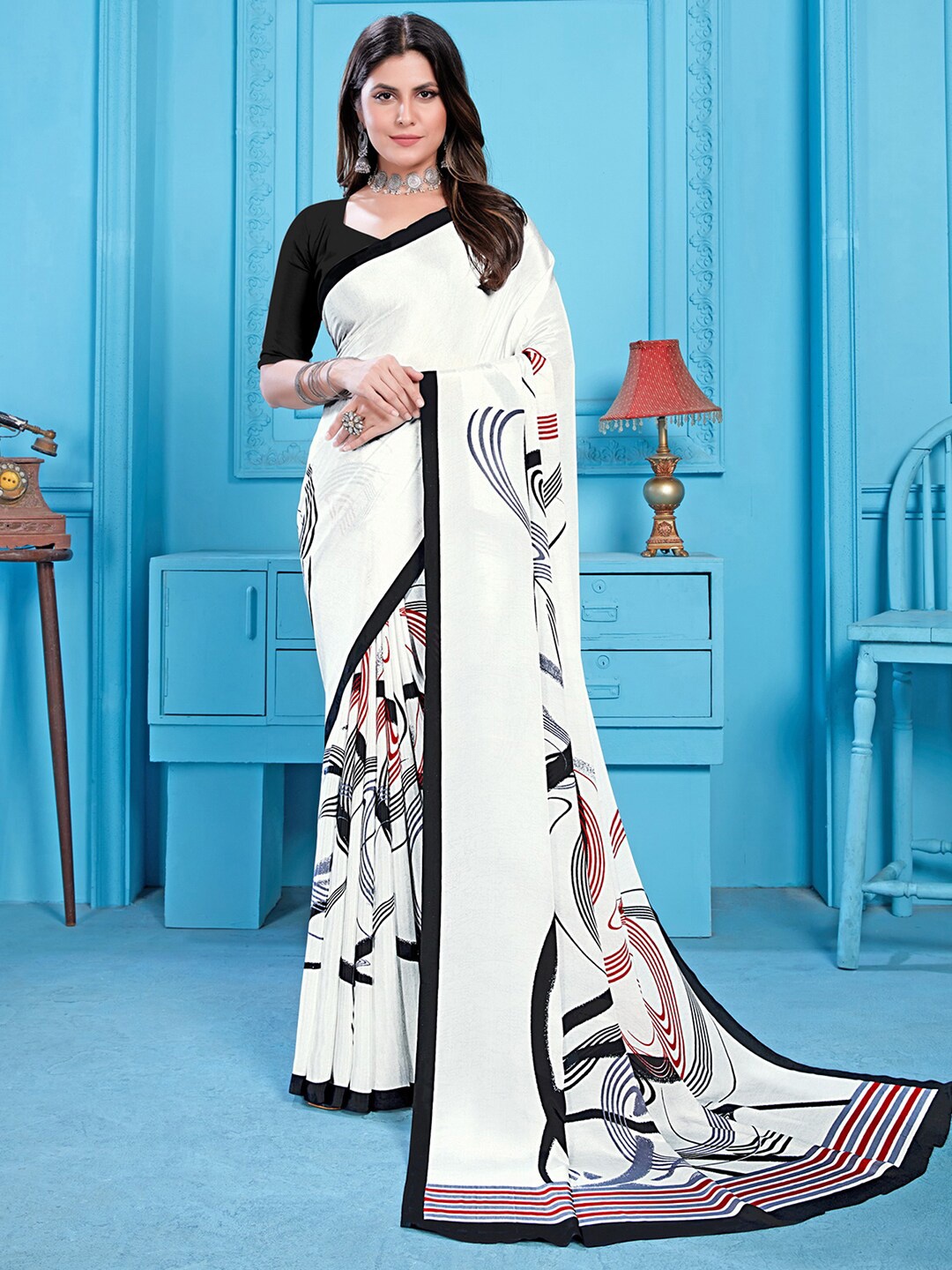 

Satrani White & Black Geometric Printed Saree