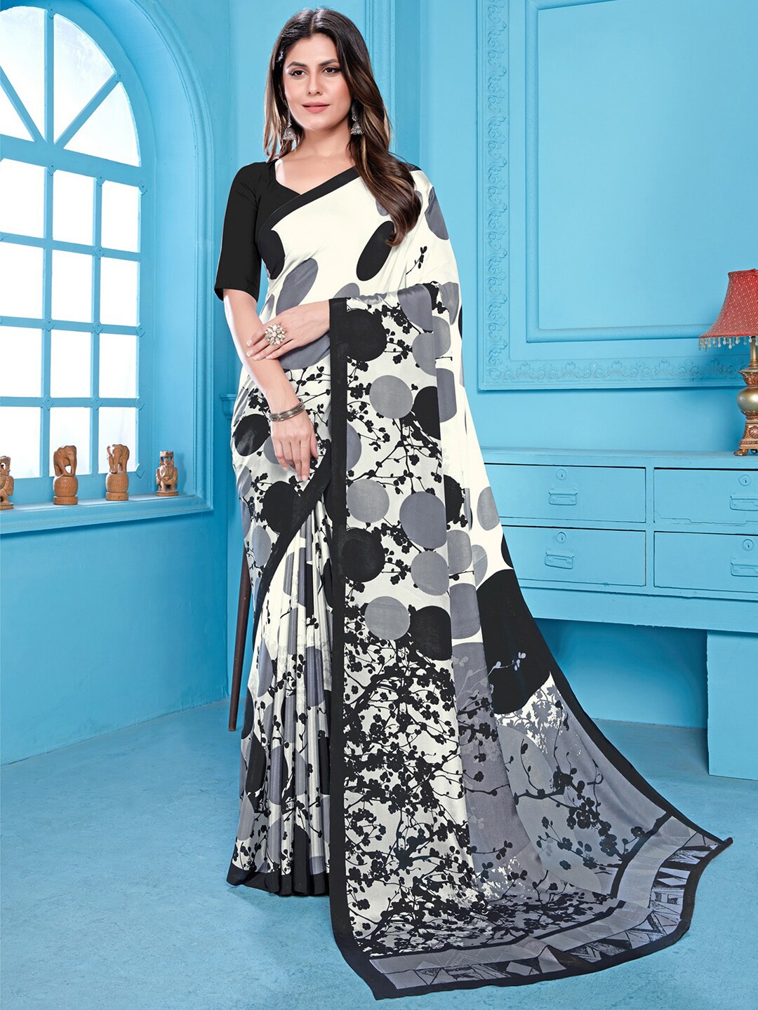 

Satrani White & Grey Geometric Printed Poly Crepe Saree