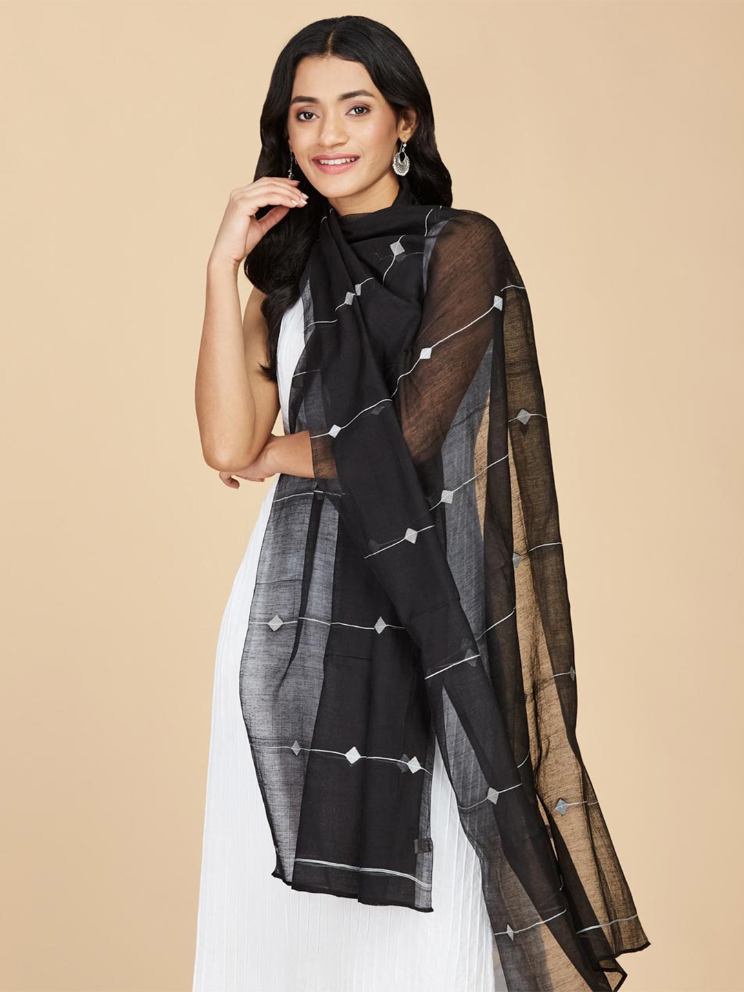 

Fabindia Woven Design Silk Cotton Stole, Black