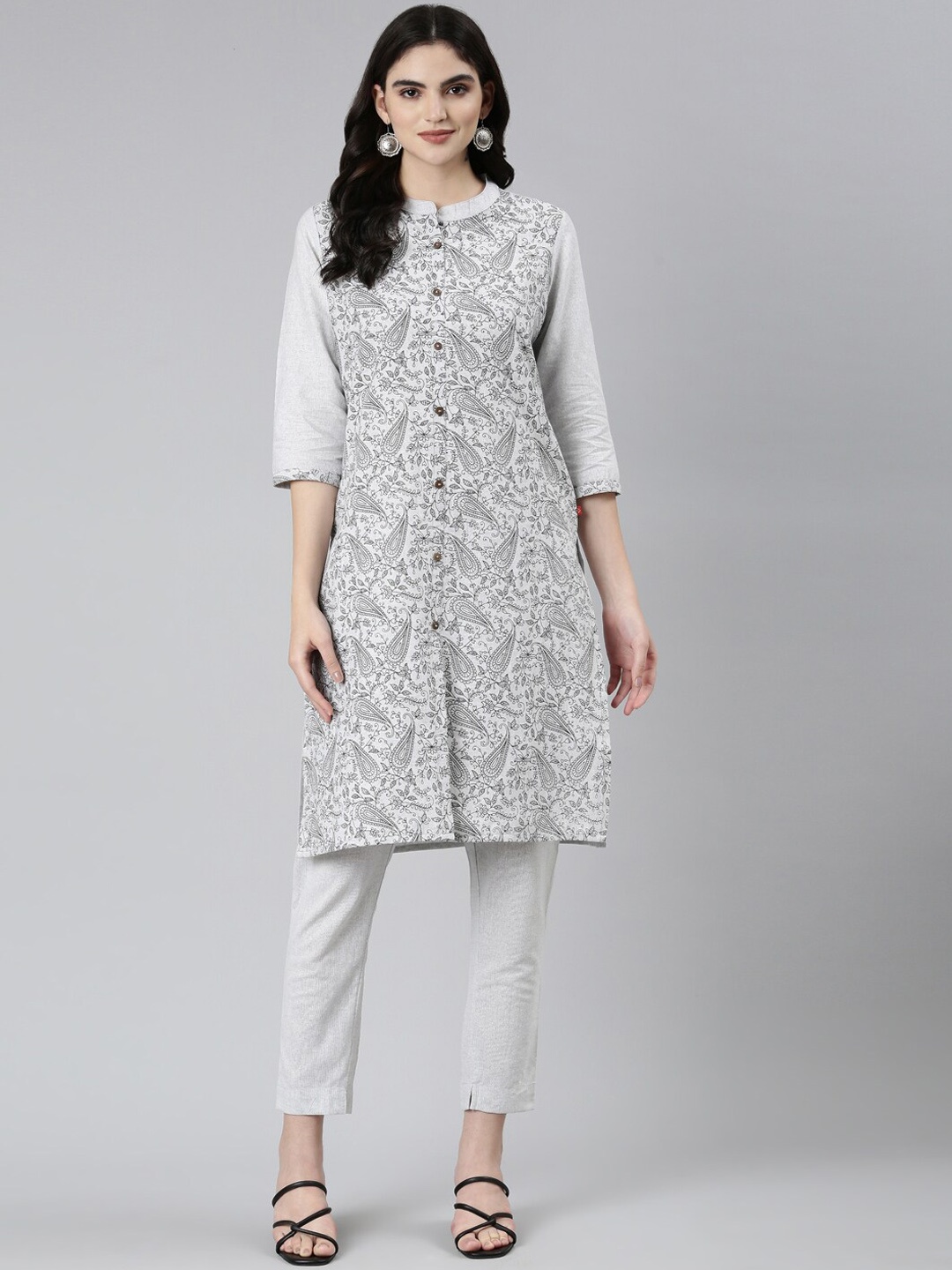 

Marcia Ethnic Motifs Printed Mandarin Collar Cotton Kurta, Grey