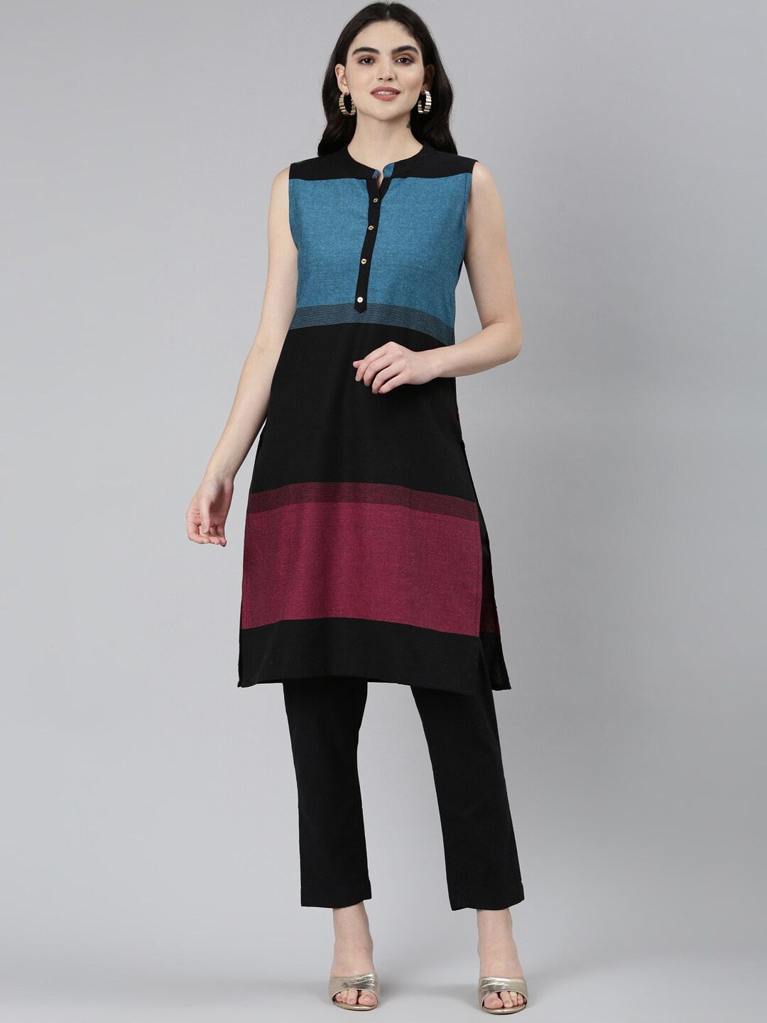 

Marcia Colourblocked Mandarin Collar A-Line Cotton Kurta, Blue
