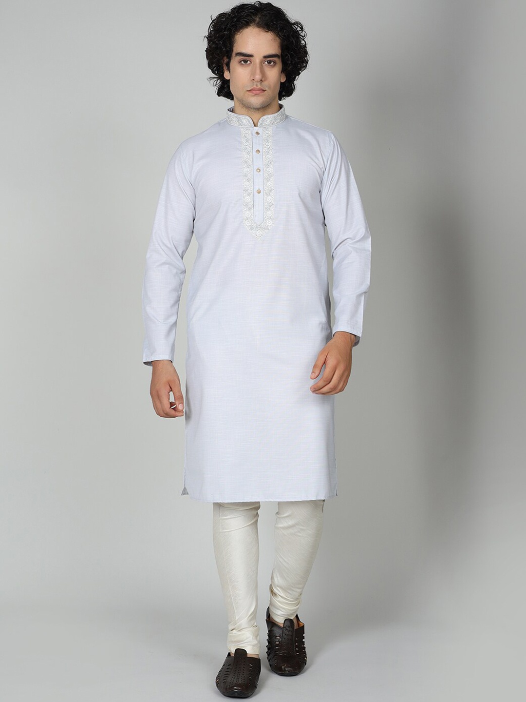 

MAAHI FABS Embroidered Mandarin Collar Cotton Straight Kurta, Grey