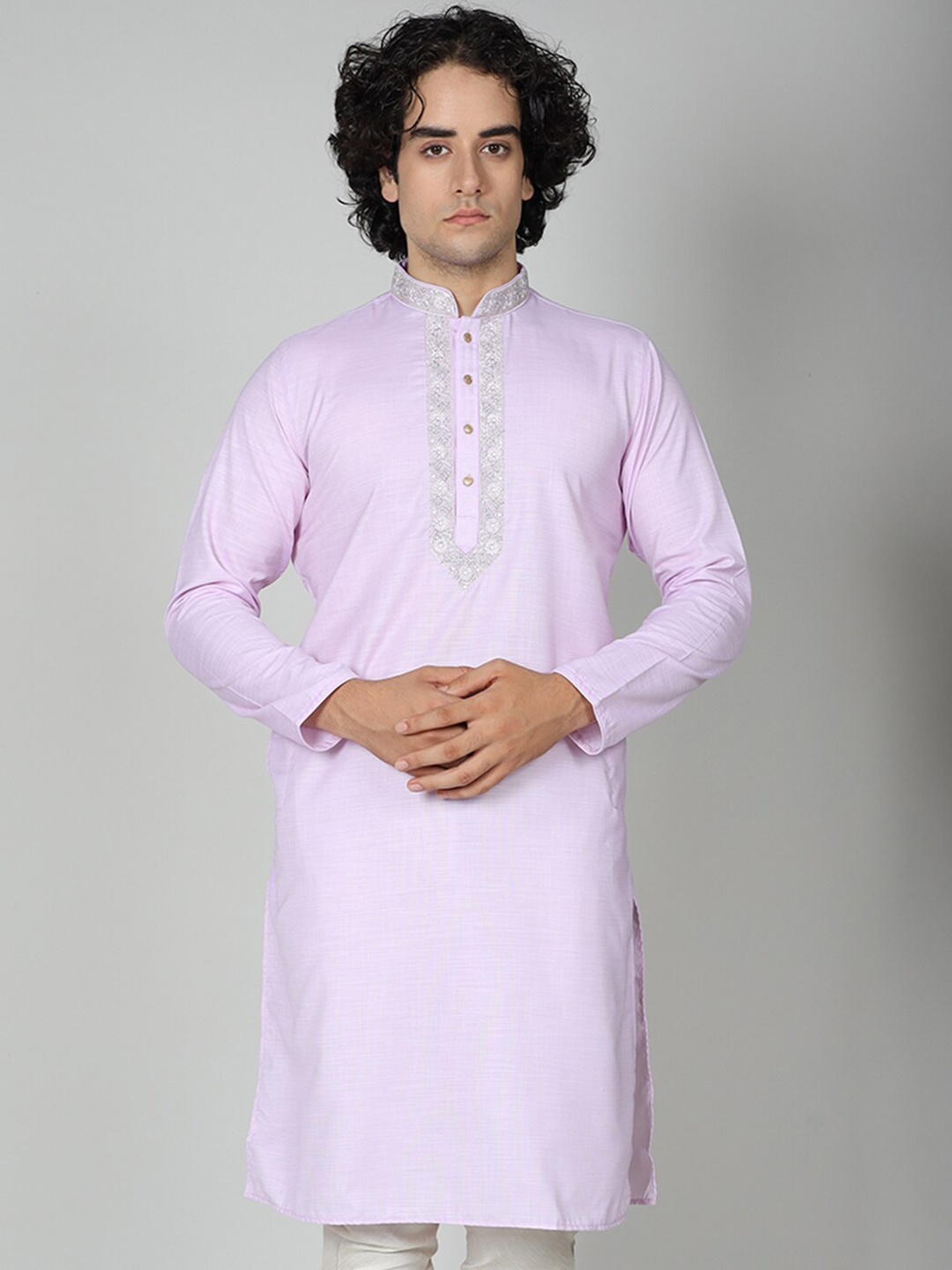 

MAAHI FABS Mandarin Collar Regular Thread Work Brasso Weave Cotton Kurta, Purple