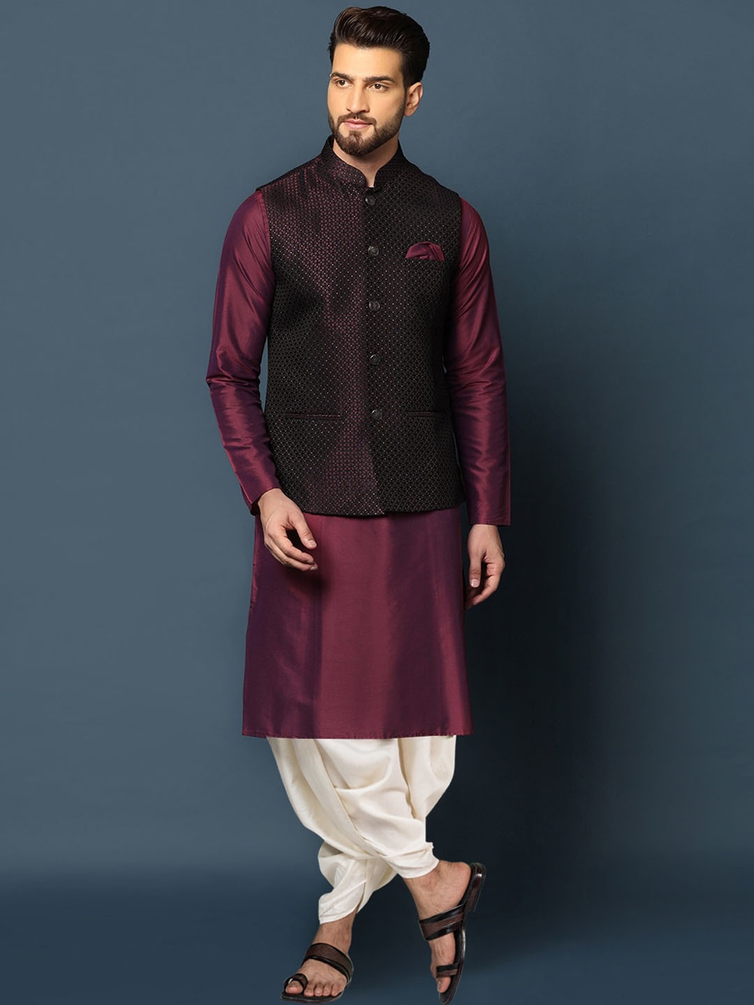 

KISAH Mandarin Collar Straight Kurta & Dhoti Pant With Nehru Jacket, Purple