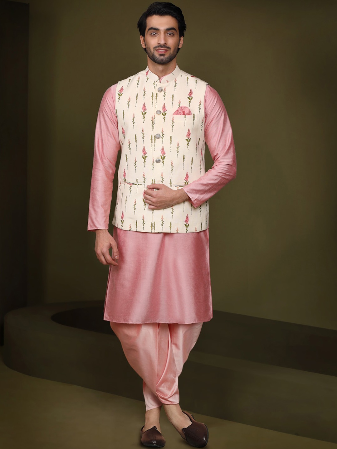 

KISAH Mandarin Collar Straight Kurta With Dhoti Pants & Nehru Set, Pink