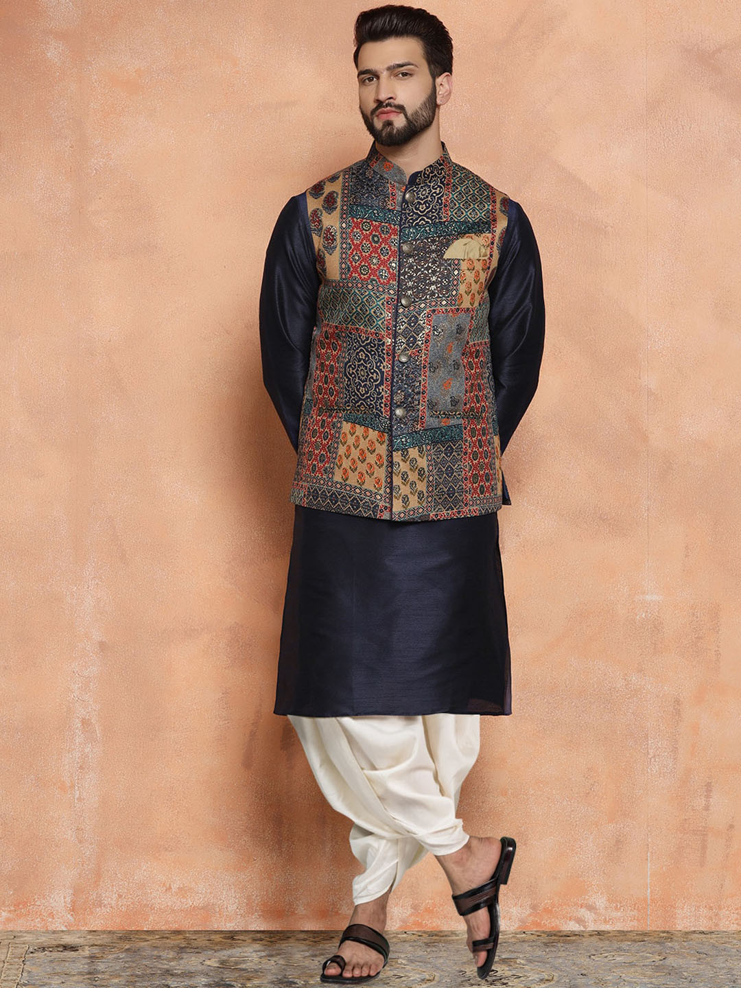 

KISAH Mandarin Collar Kurta With Dhoti Pants, Navy blue