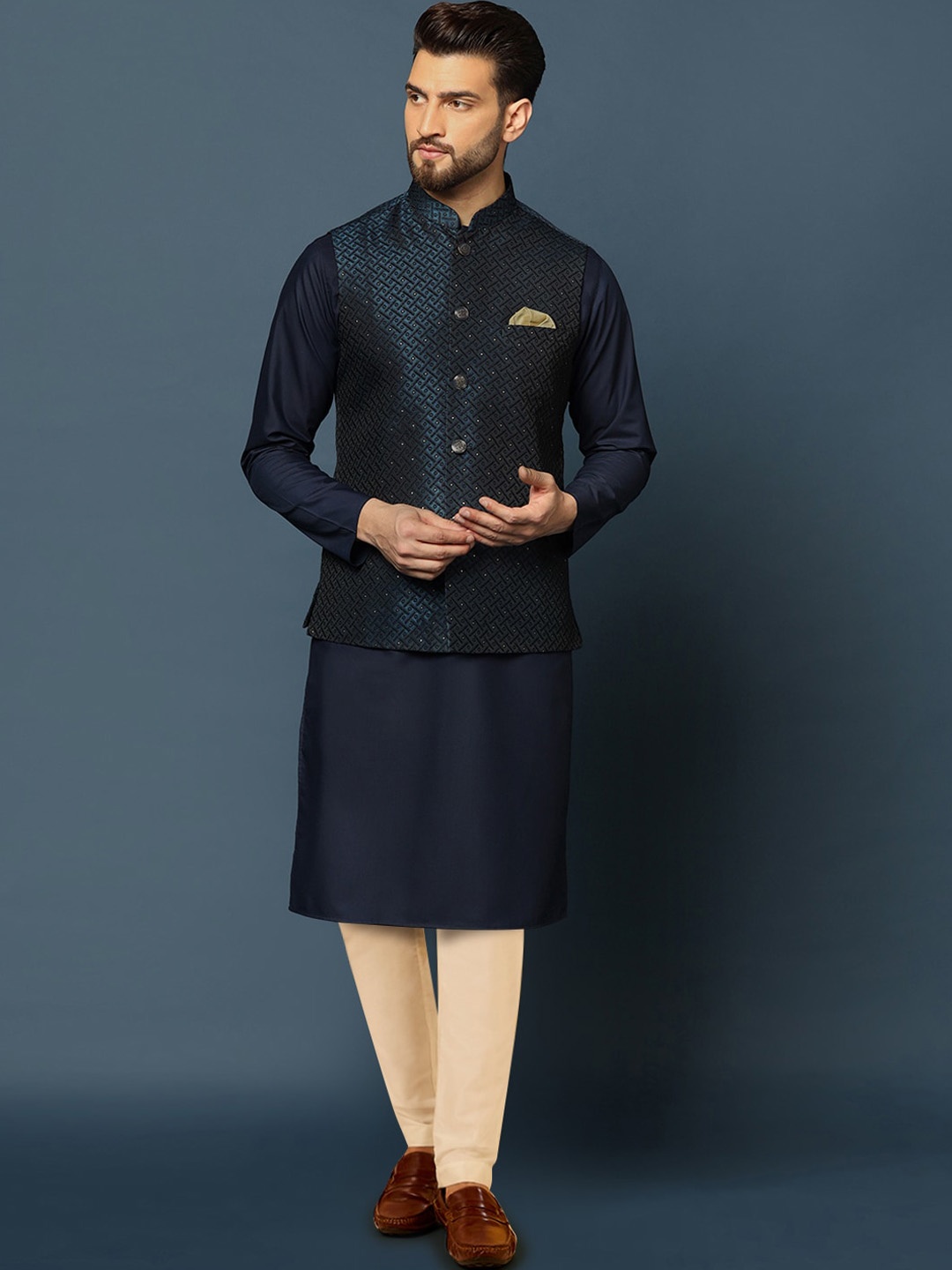 

KISAH Mandarin Collar Straight Kurta & Trouser With Nehru Jacket, Blue