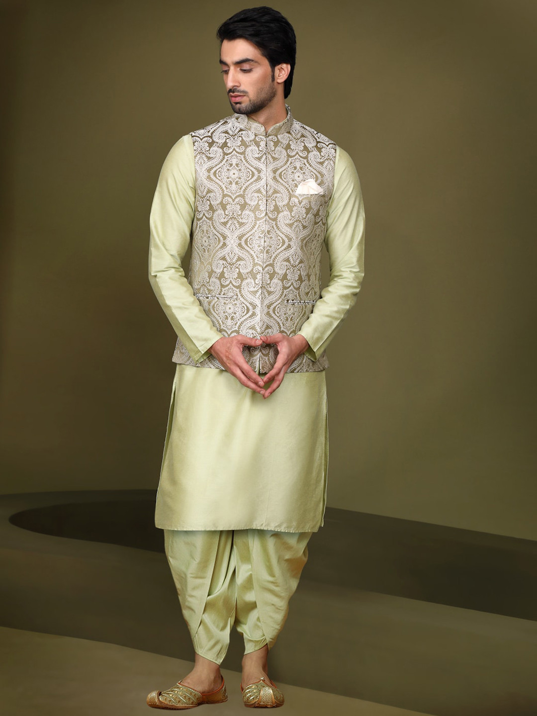 

KISAH Mandarin Collar Straight Kurta & Dhoti Pant With Nehru Jacket, Green