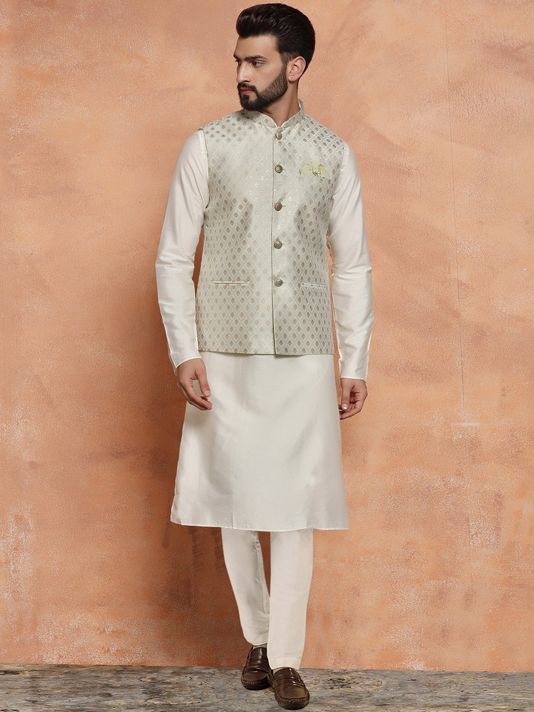 

KISAH Ethnic Motifs Regular Kurta & Trousers With Jacket, Green