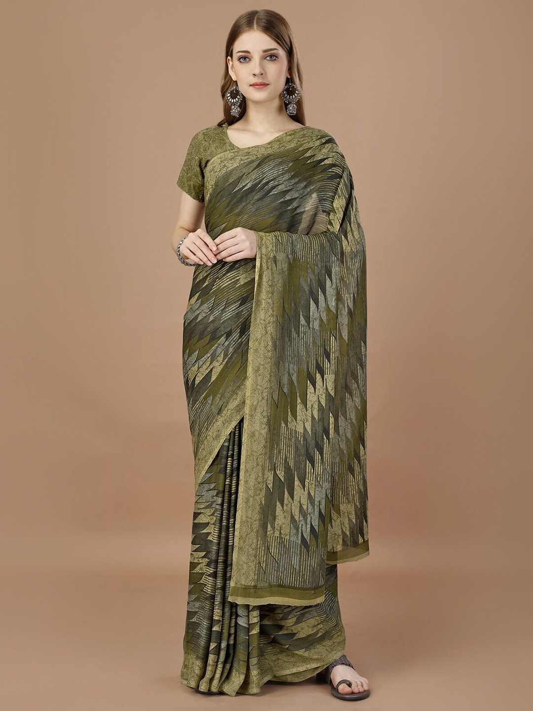 

KALINI Abstract Printed Pure Georgette Saree, Green