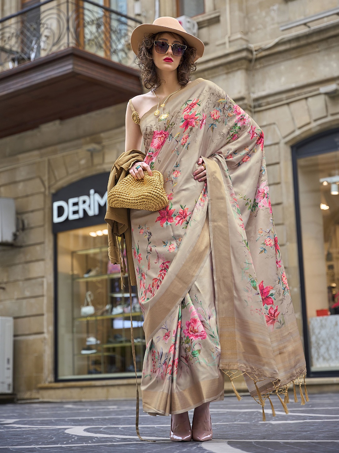 

elora Floral Printed Zari Bagru Saree, Beige