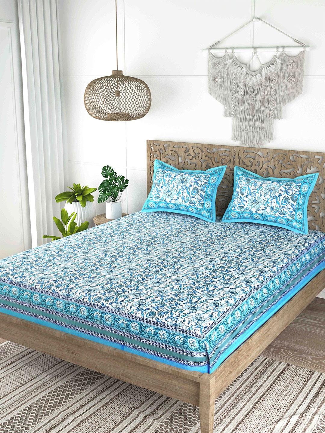 

Gulaab Jaipur Blue & White Floral Cotton 200 TC King Bedsheet With 2 Pillow Covers