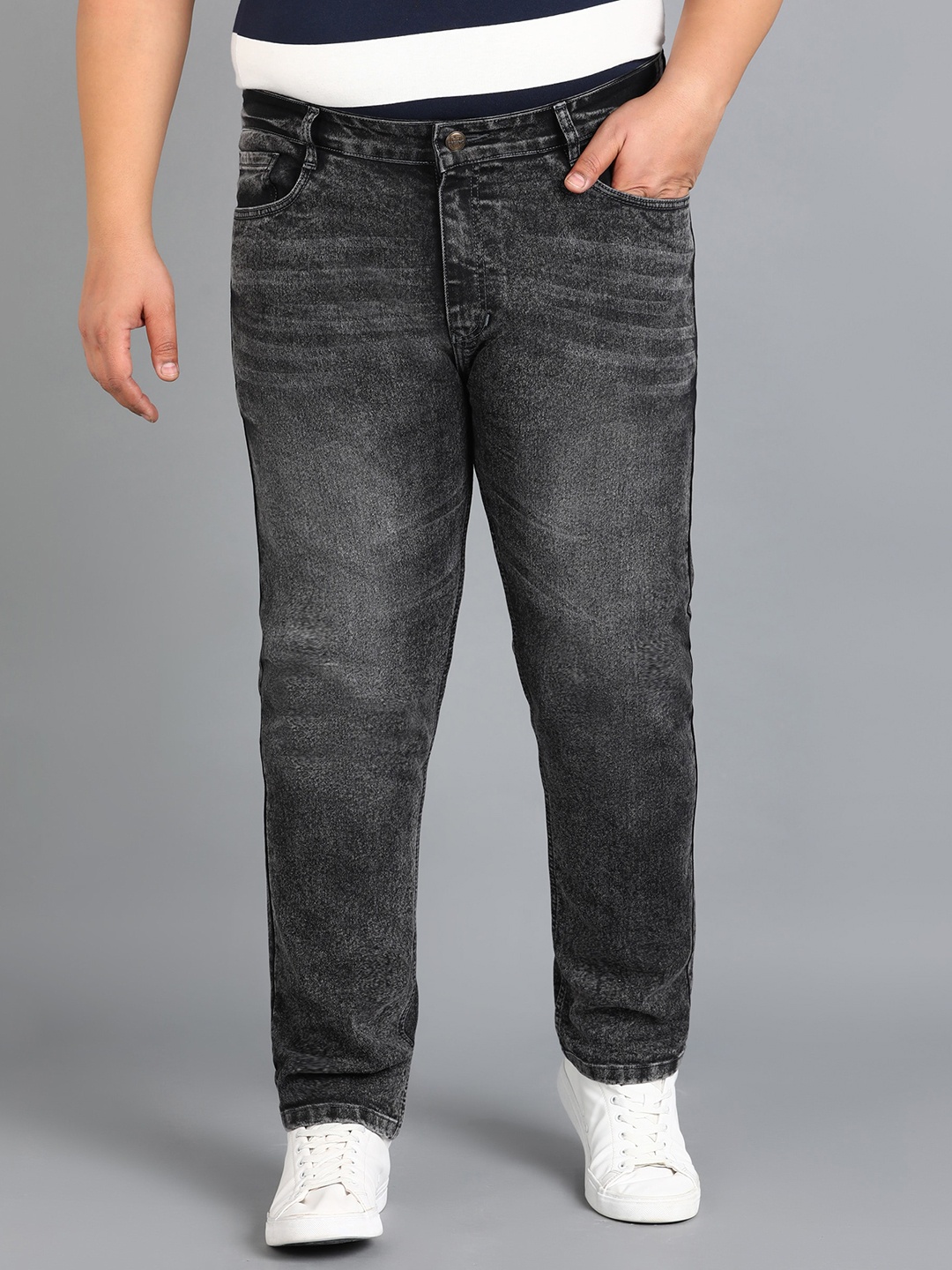 

Urbano Plus Plus Size Men Mid-Rise Clean Look Slim Fit Heavy Fade Stretchable Jeans, Grey